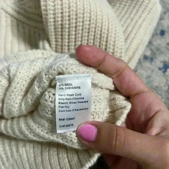 Intermix white wool/cashmere sweater small - Picture 5 of 5